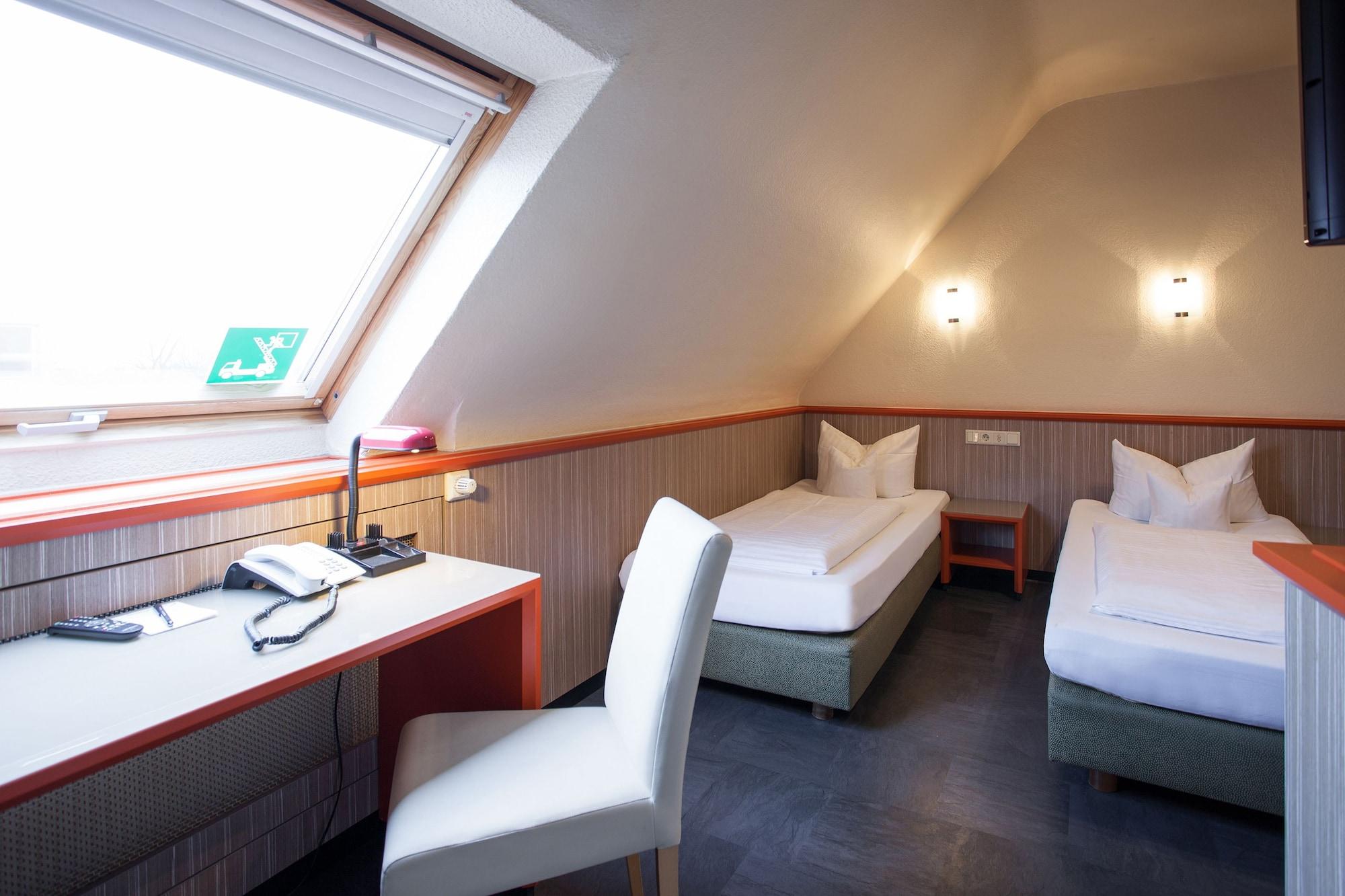 Trip Inn Hotel Ariane Cologne Exterior photo