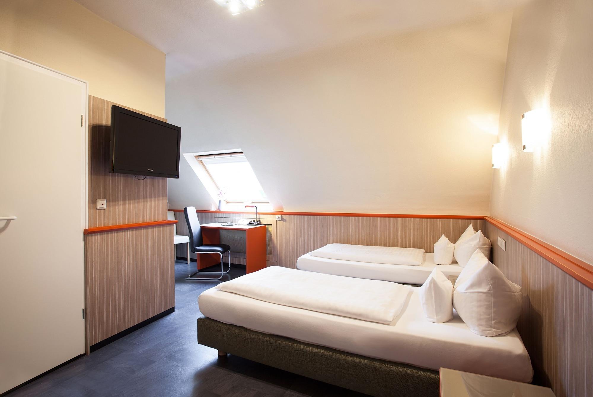 Trip Inn Hotel Ariane Cologne Exterior photo
