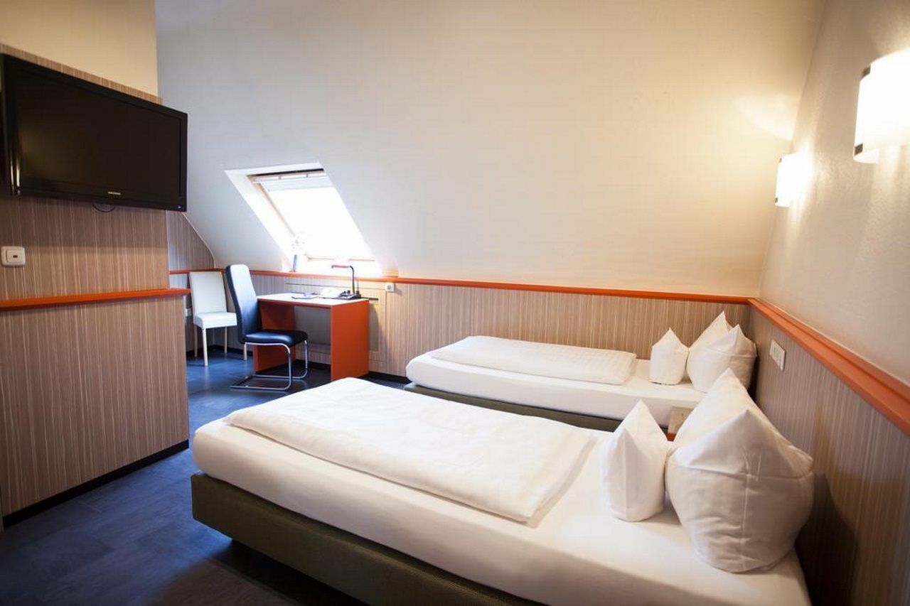 Trip Inn Hotel Ariane Cologne Exterior photo